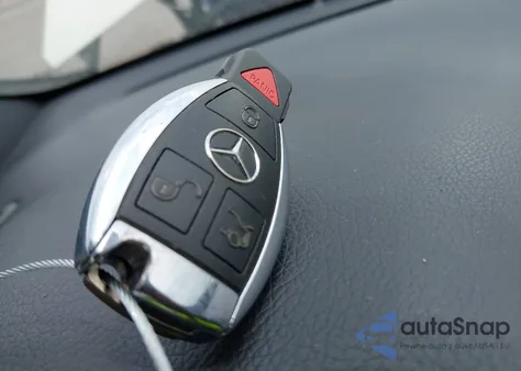 2014 Mercedes-Benz Cla 250 z USA, uszkodzony, nr VIN WDDSJ4EB3EN029614